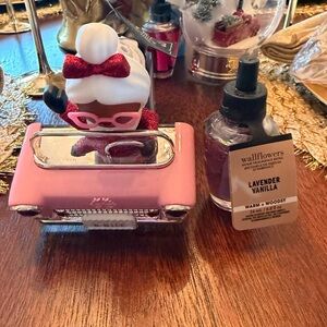 Wallflower Lavender Vanilla Scent with Pink Car Holder